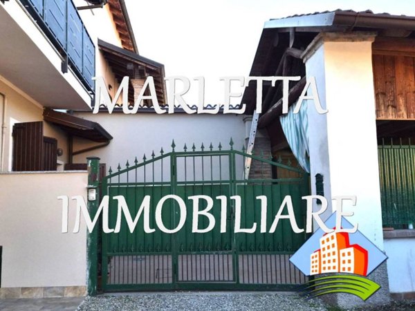appartamento in vendita a Dovera