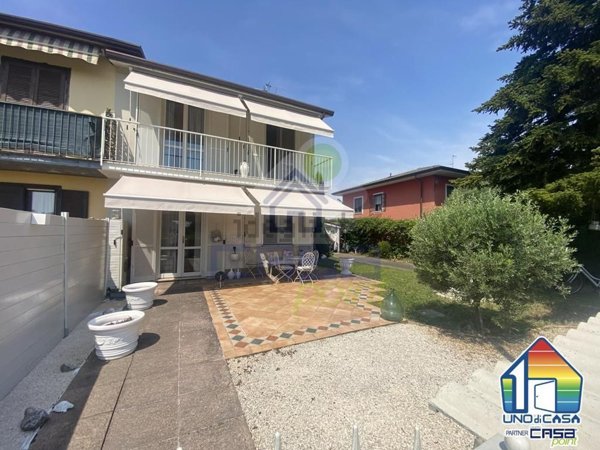 casa indipendente in vendita a Dovera in zona Barbuzzera