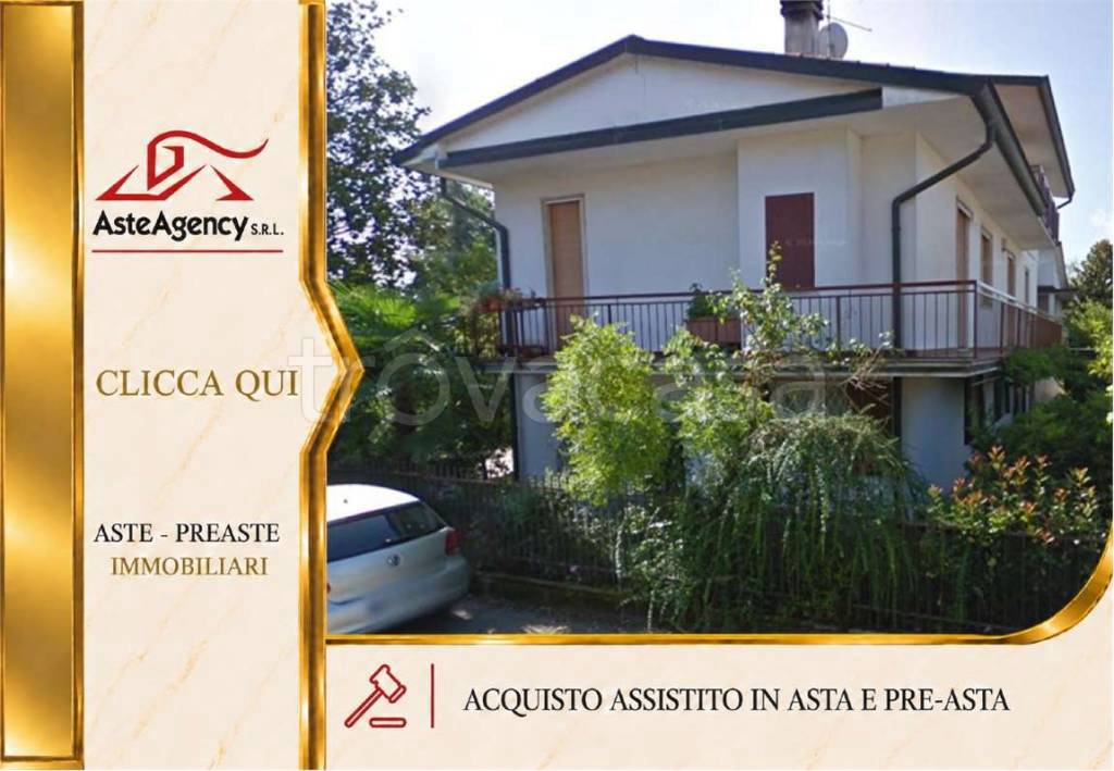 casa indipendente in vendita a Dovera in zona Postino