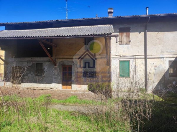 casa indipendente in vendita a Fiesco