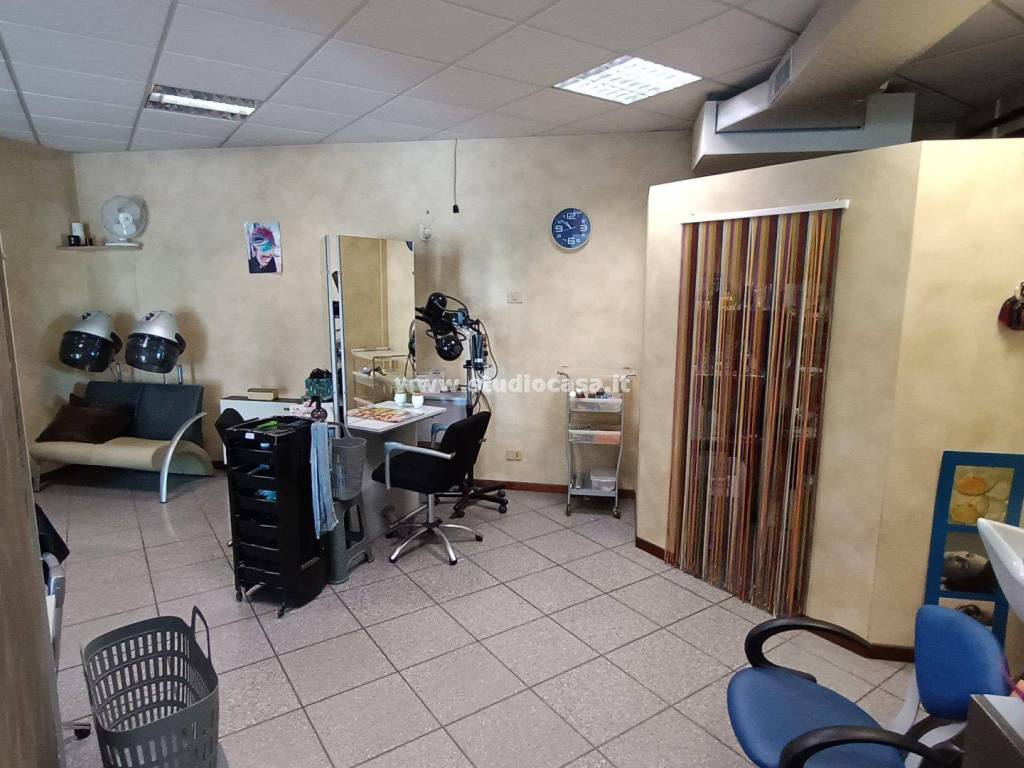 negozio in vendita a Fiesco