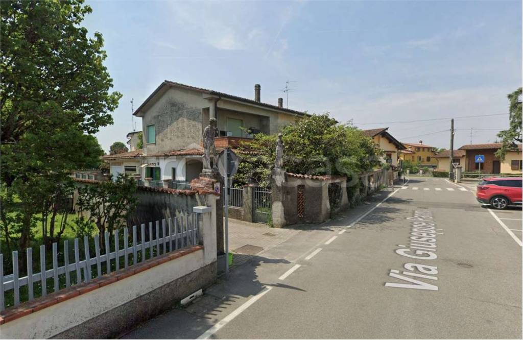 casa indipendente in vendita a Fiesco