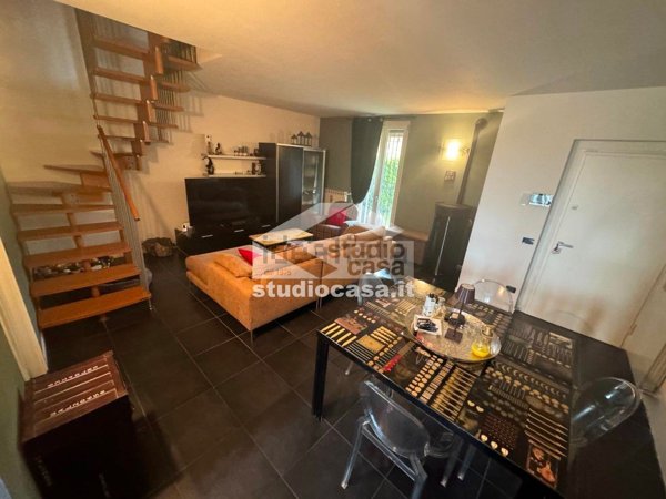 casa indipendente in vendita a Fiesco