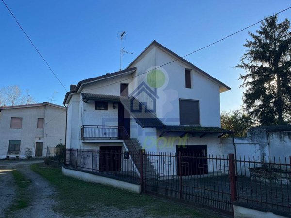 casa indipendente in vendita a Formigara