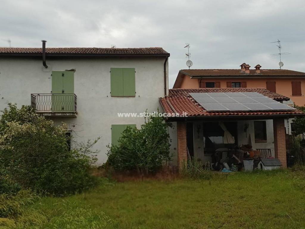casa indipendente in vendita a Formigara in zona Cornaleto