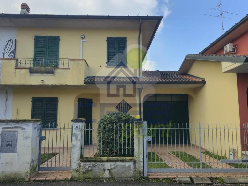 casa indipendente in vendita a Formigara
