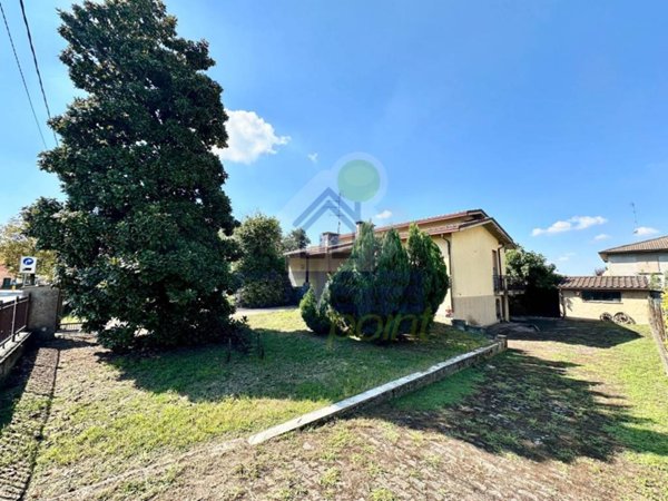 casa indipendente in vendita a Formigara