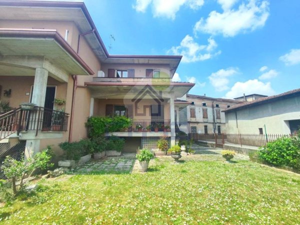 casa indipendente in vendita a Gabbioneta-Binanuova in zona Gabbioneta