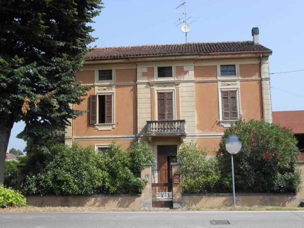 casa indipendente in vendita a Gabbioneta-Binanuova in zona Gabbioneta