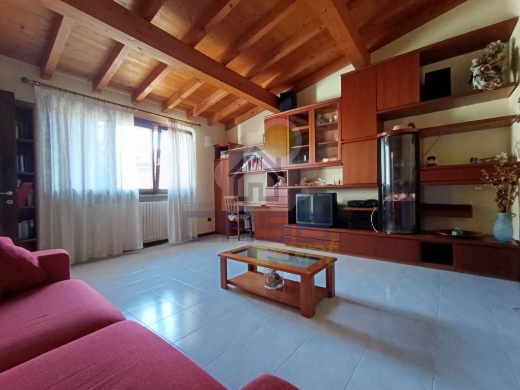casa indipendente in vendita a Gabbioneta-Binanuova in zona Binanuova