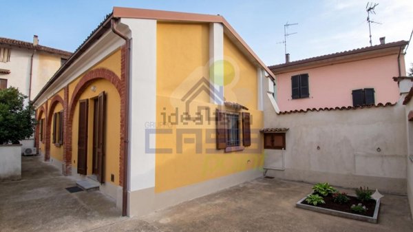 casa indipendente in vendita a Gabbioneta-Binanuova in zona Binanuova