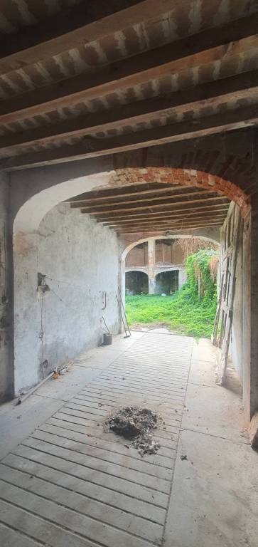 casa indipendente in vendita a Gabbioneta-Binanuova in zona Gabbioneta
