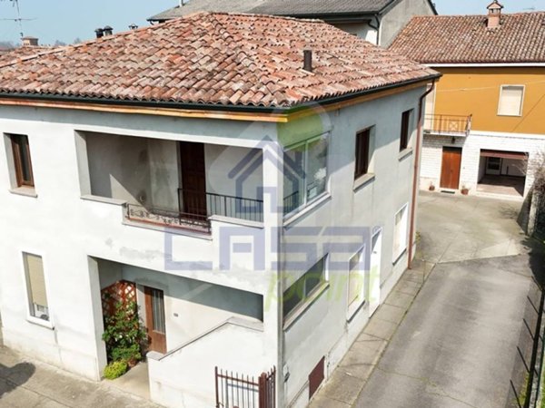 appartamento in vendita a Gadesco-Pieve Delmona in zona Cà de' Mari