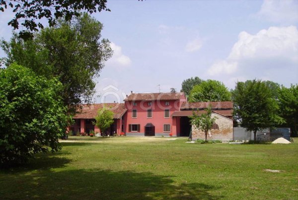 casa indipendente in vendita a Gadesco-Pieve Delmona in zona Pieve Delmona