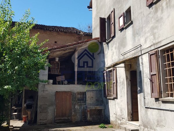 casa indipendente in vendita a Gadesco-Pieve Delmona in zona Pieve Delmona