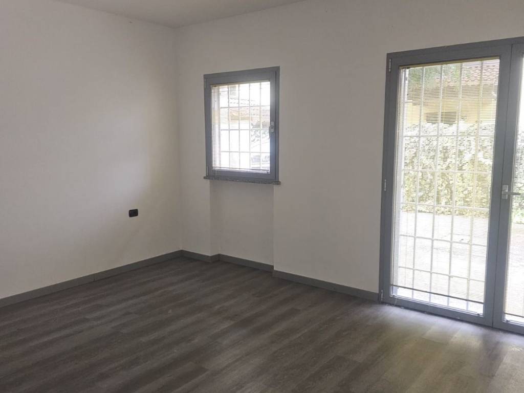 appartamento in vendita a Gadesco-Pieve Delmona in zona Pieve Delmona