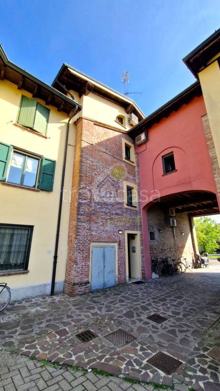 appartamento in vendita a Gadesco-Pieve Delmona in zona Ardole San Marino