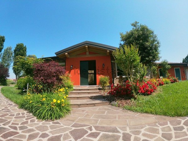 casa indipendente in vendita a Gadesco-Pieve Delmona