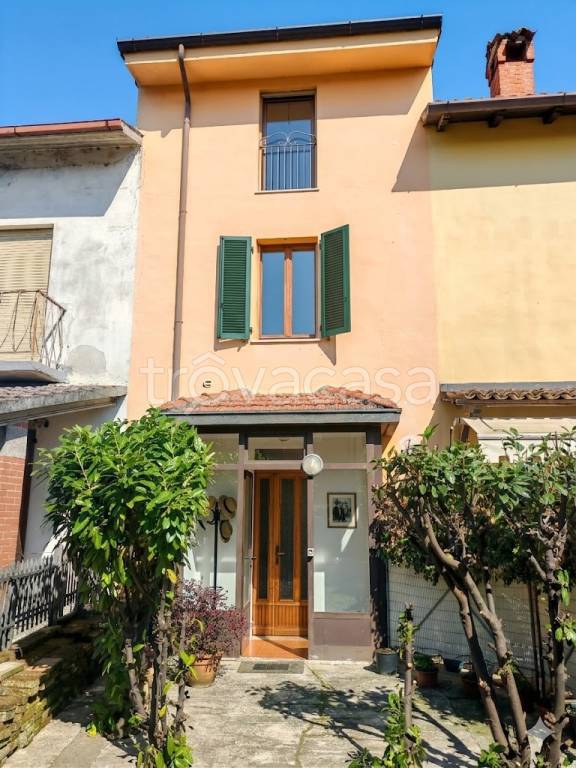 casa indipendente in vendita a Gadesco-Pieve Delmona in zona Cà de' Quinzani
