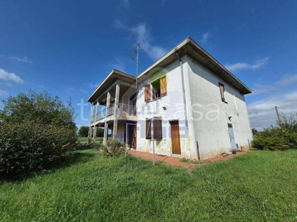 casa indipendente in vendita a Gadesco-Pieve Delmona in zona Pieve Delmona