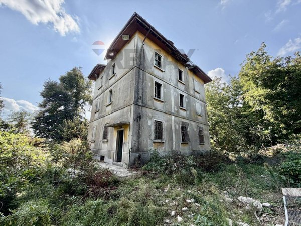 casa indipendente in vendita a Gadesco-Pieve Delmona in zona Ardole San Marino