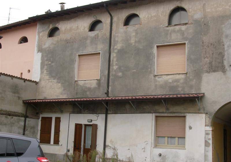 casa indipendente in vendita a Genivolta