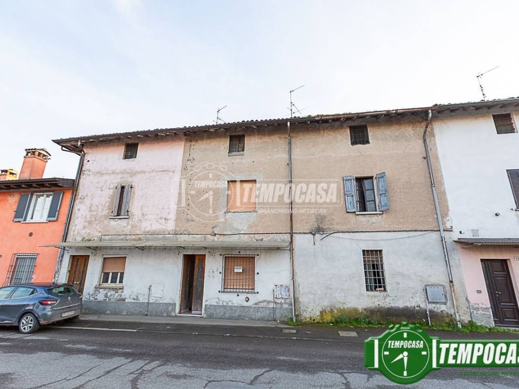casa indipendente in vendita a Genivolta