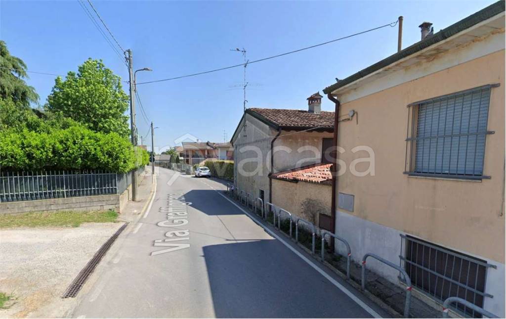 casa indipendente in vendita a Genivolta