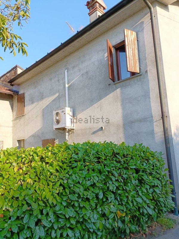 casa indipendente in vendita a Genivolta