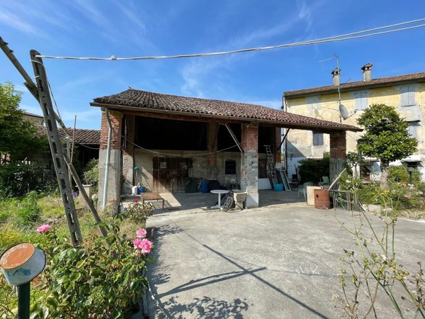 casa indipendente in vendita a Genivolta