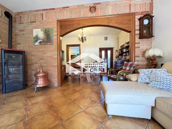 casa indipendente in vendita a Genivolta