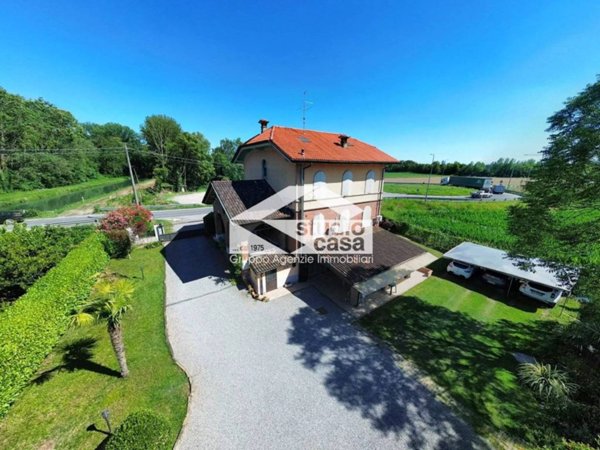 casa indipendente in vendita a Genivolta