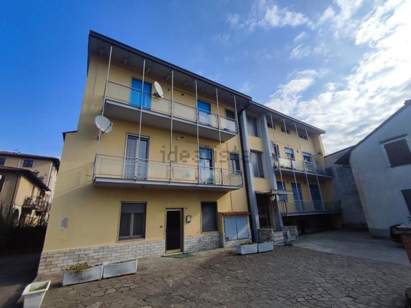 appartamento in vendita a Gerre de' Caprioli in zona Bosco ex Parmigiano