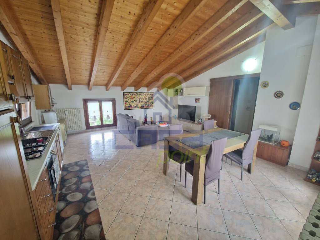 appartamento in vendita a Gerre de' Caprioli in zona Bosco ex Parmigiano
