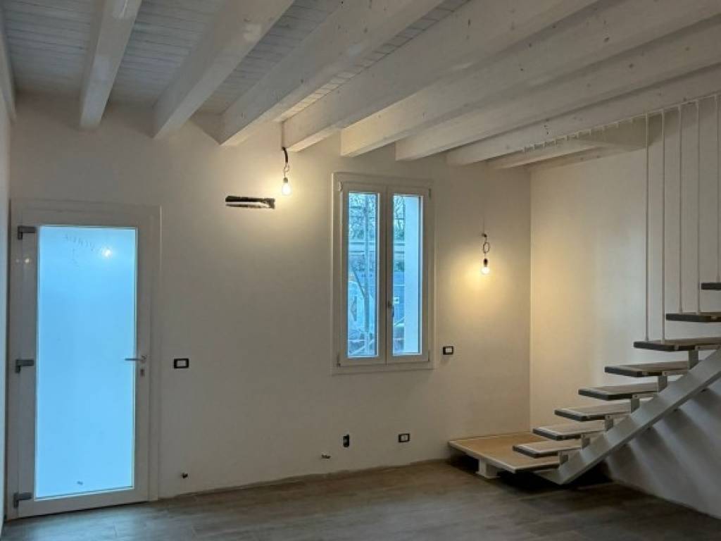 casa indipendente in vendita a Gerre de' Caprioli in zona Bosco ex Parmigiano