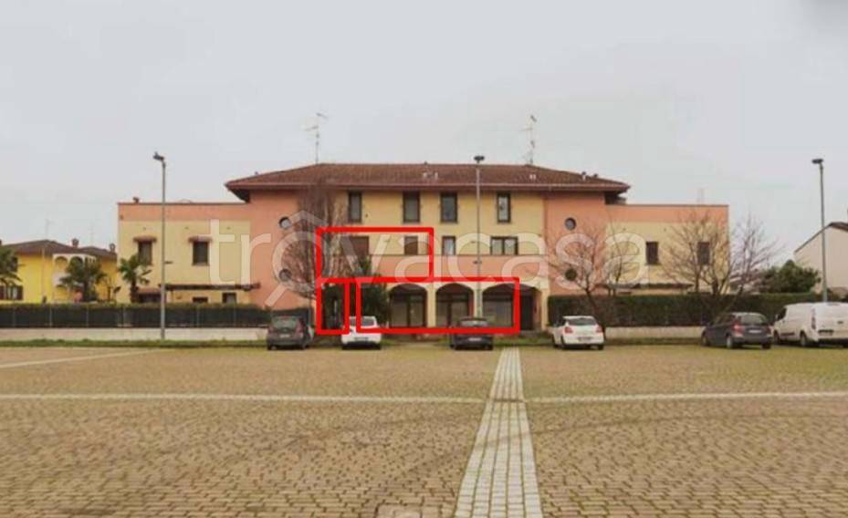 appartamento in vendita a Gerre de' Caprioli in zona Bosco ex Parmigiano