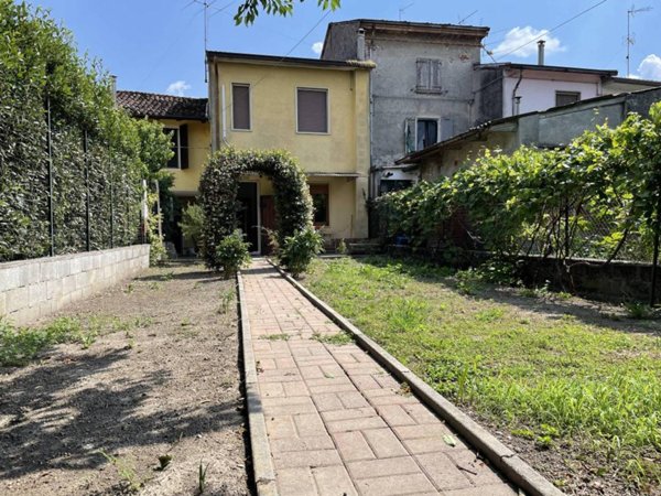 casa indipendente in vendita a Grontardo in zona Levata