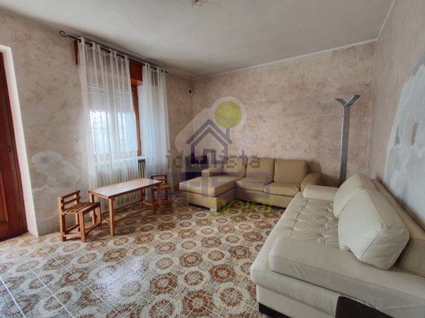 casa indipendente in vendita a Grontardo