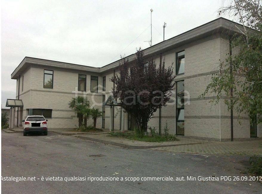 locale commerciale in vendita a Grontardo