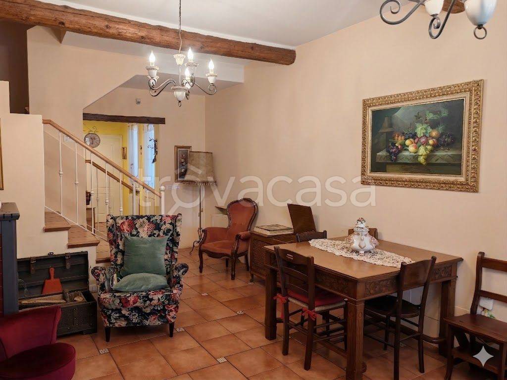 casa indipendente in vendita a Grontardo
