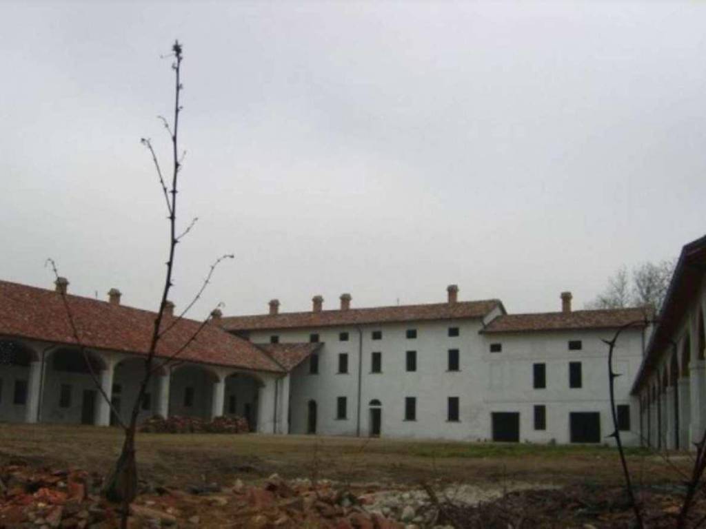 casa indipendente in vendita a Grumello Cremonese ed Uniti