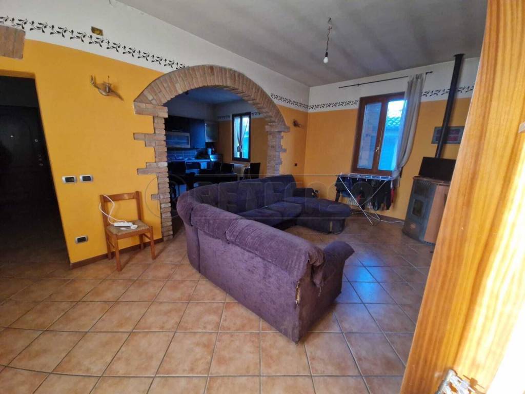 appartamento in vendita a Grumello Cremonese ed Uniti in zona Grumello Cremonese