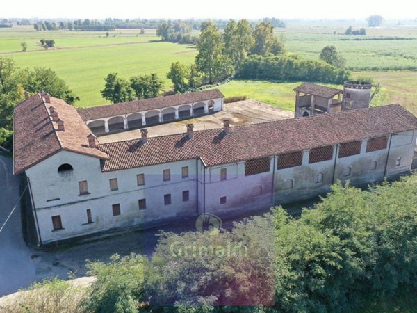 negozio in vendita a Grumello Cremonese ed Uniti