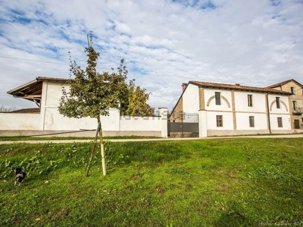 casale in vendita a Grumello Cremonese ed Uniti