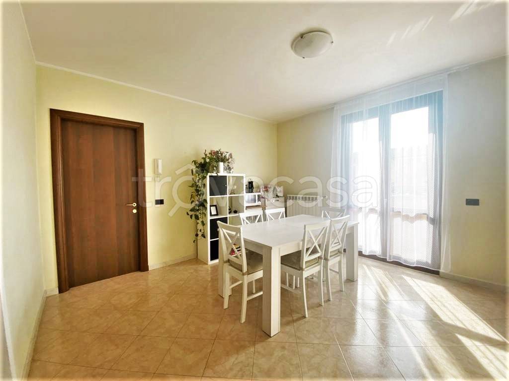 casa indipendente in vendita a Grumello Cremonese ed Uniti