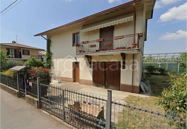 casa indipendente in vendita a Grumello Cremonese ed Uniti