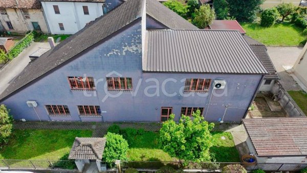 locale commerciale a Grumello Cremonese ed Uniti in zona Grumello Cremonese