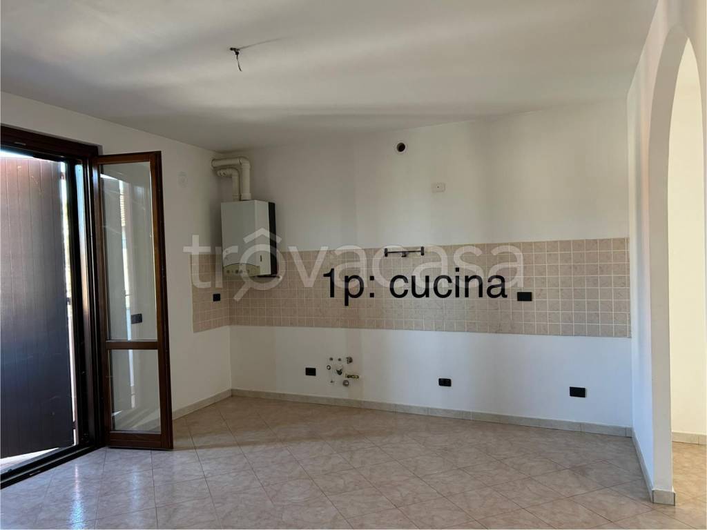 casa indipendente a Grumello Cremonese ed Uniti in zona Grumello Cremonese