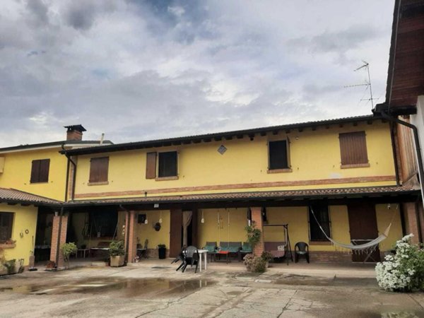 casa indipendente in vendita a Gussola