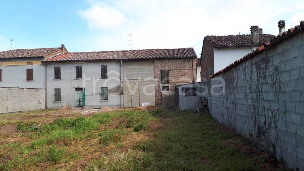 casa indipendente in vendita a Gussola